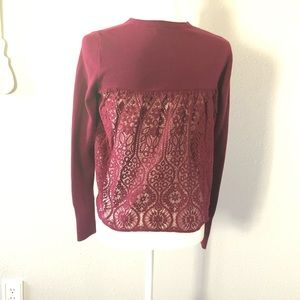 Cardigan lace back sweater